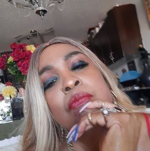 Meet your Posher, Janet